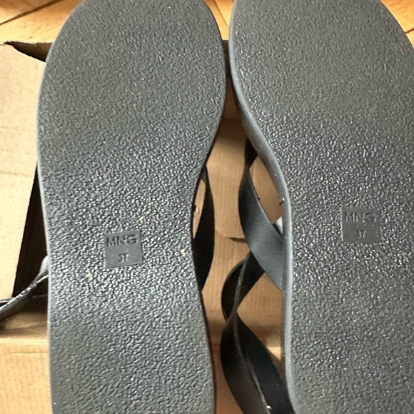 Mango Black PLATFORM STRAP SANDALS Sz. 7 - Picture 7 of 7